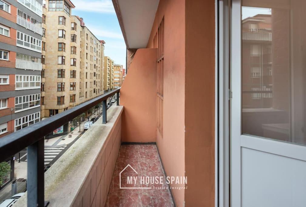 Myhousespain - Luminoso Y Amplio Piso En El Centro Хихон Екстериор снимка