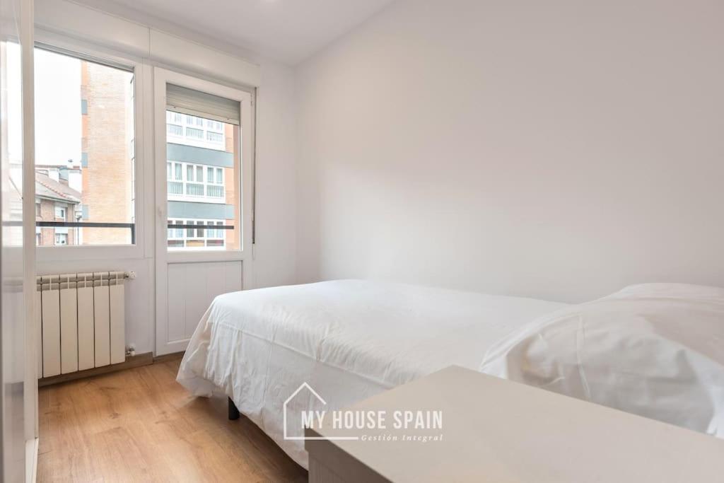 Myhousespain - Luminoso Y Amplio Piso En El Centro Хихон Екстериор снимка