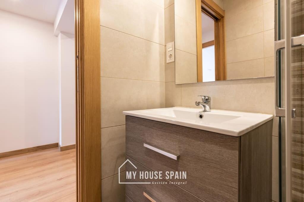 Myhousespain - Luminoso Y Amplio Piso En El Centro Хихон Екстериор снимка